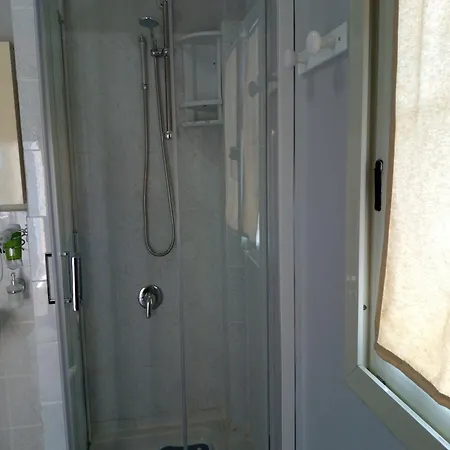 Marina Bay Semesterbostad Villaggio Mosè