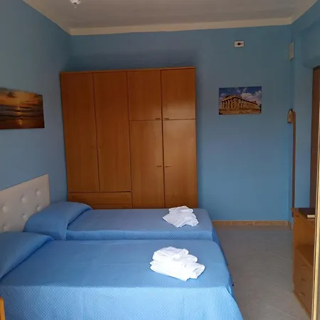 Semesterbostad Marina Bay